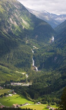 Gerlos Alpenstraße, Blick auf Krimmler WasserWelten und Wasserfälle | © gerlosstrasse.at/Reifmueller
